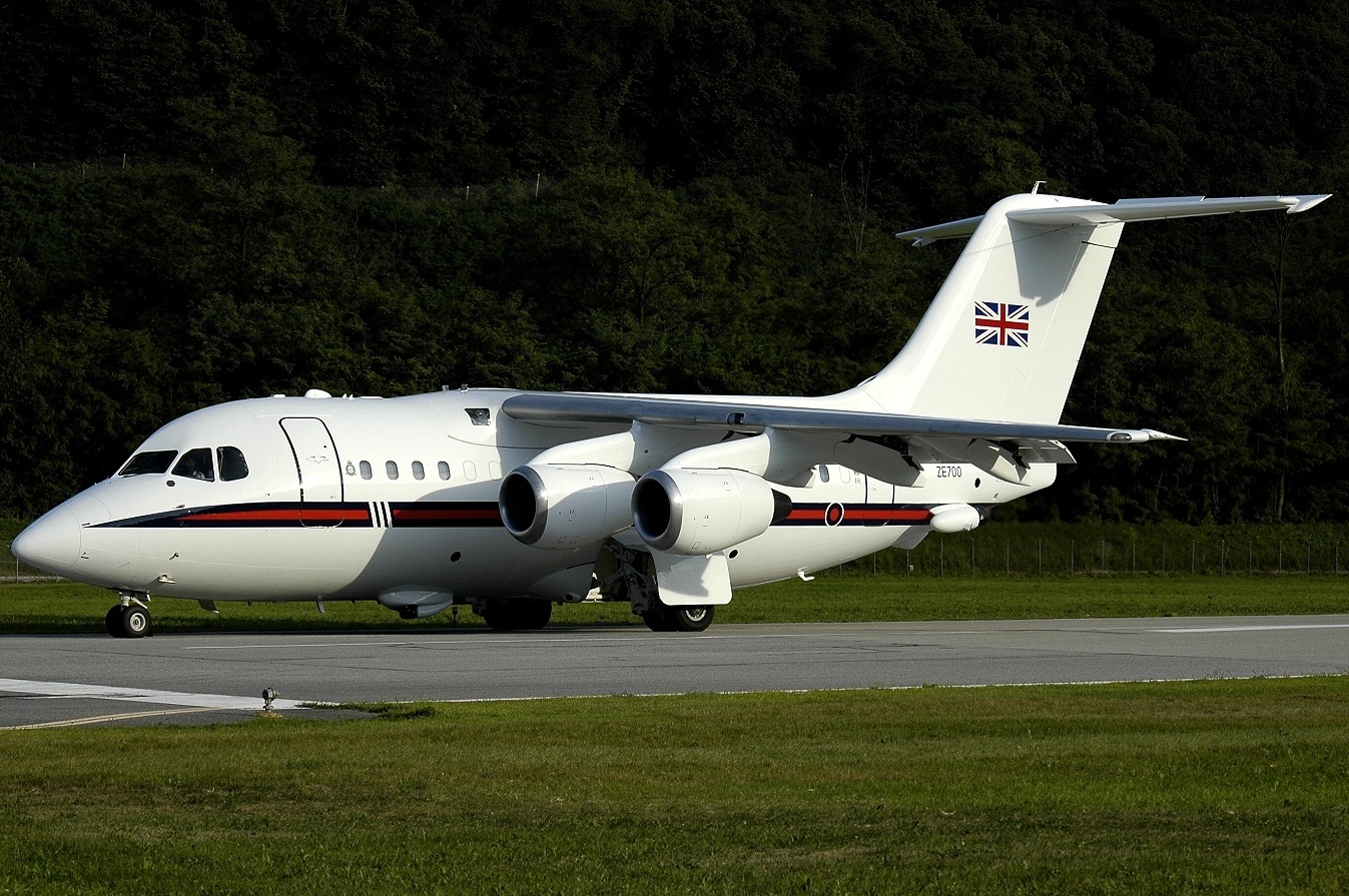 BAe 146-100